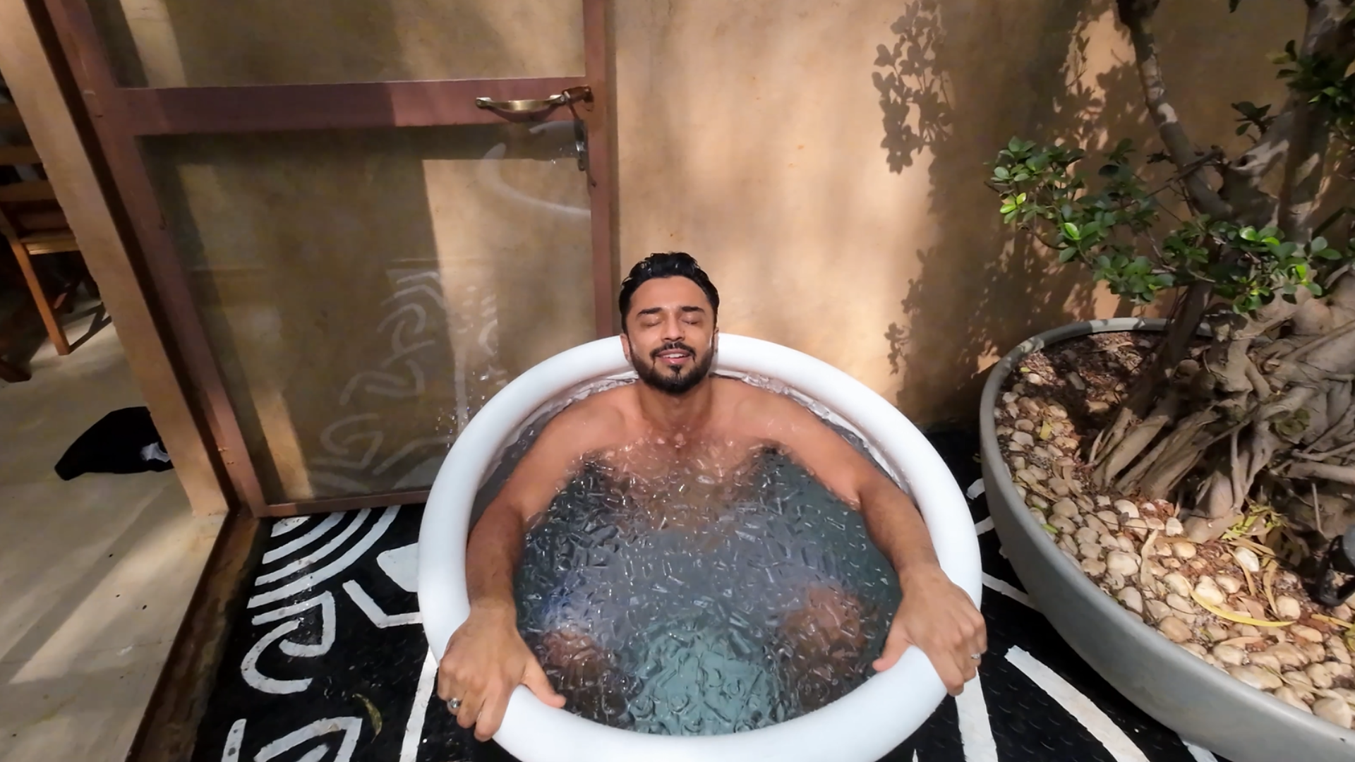 The Chilling Truth: Ice Bath for Weight Loss Revealed